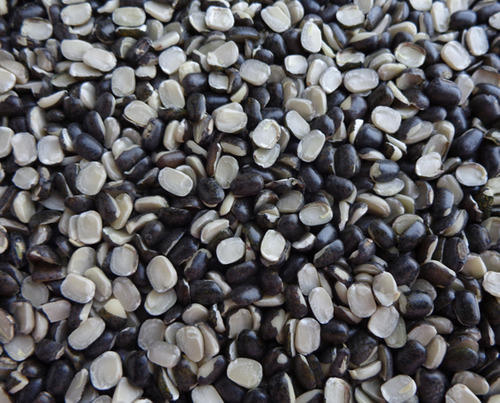 Urad Dal Black Split / उरद दाल  (500 GMs)